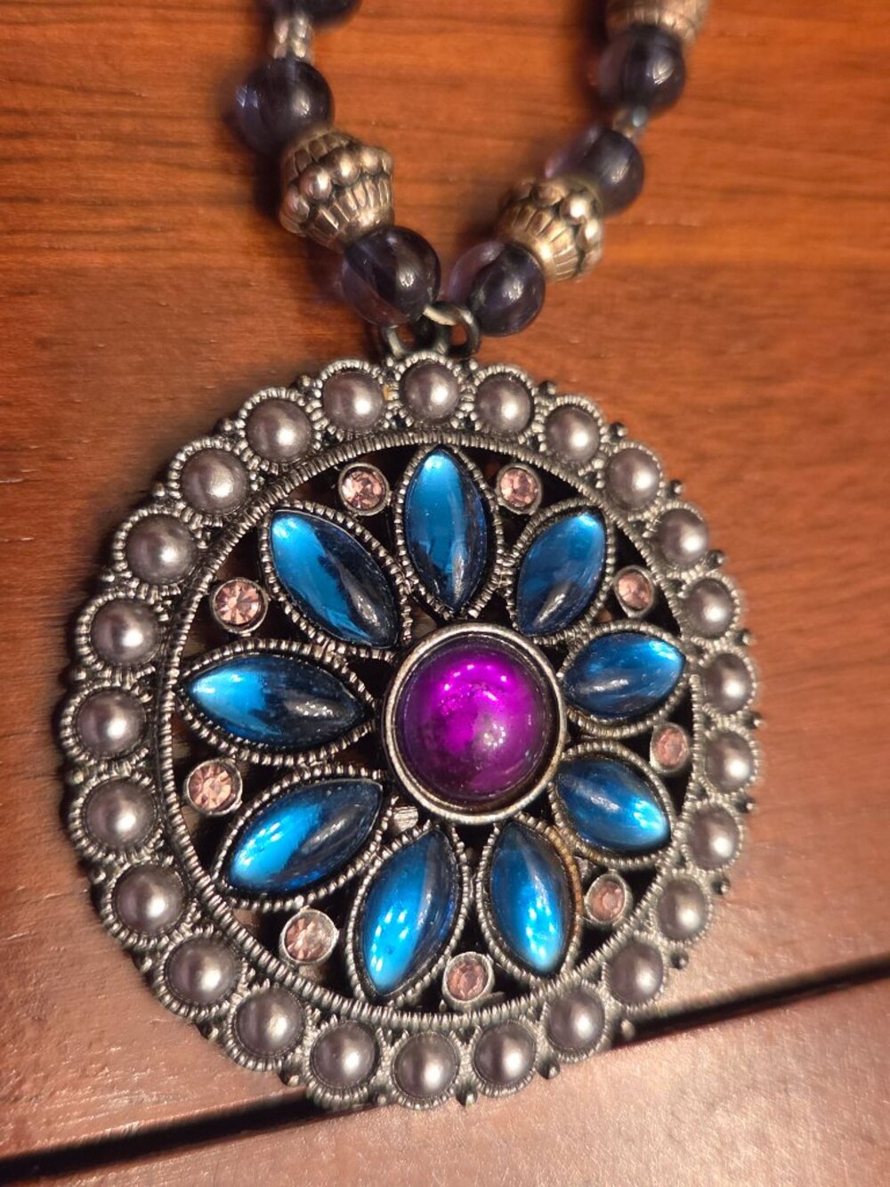 Avon Vintage Flower Medallion Beaded Necklace Gunmetal Blue Purple - Picture 3 of 7